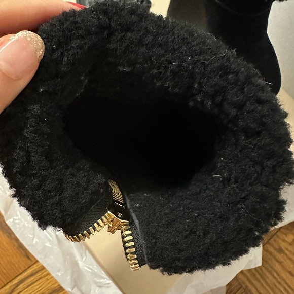 Burberry Brit Suede Shearling 130 Ankle Wedge Booties  35 EU / 5 US NIB - Picture 6 of 11